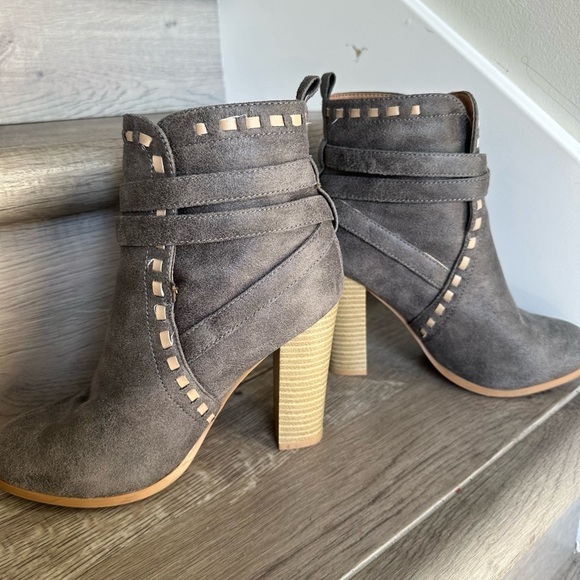 Venus Boots heels size 8.5 - Picture 5 of 7